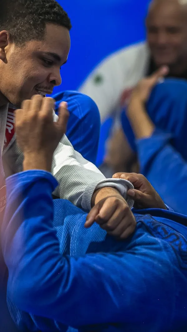 GB MATRIZ – Barra da Tijuca — Gracie Barra's original 1986 mat, founded by Carlos Gracie Jr. The brand's corporate HQ has since moved to the US, but this room did not close and still calls itself the first GB school on its own channel — a first-school claim, not a current-HQ claim