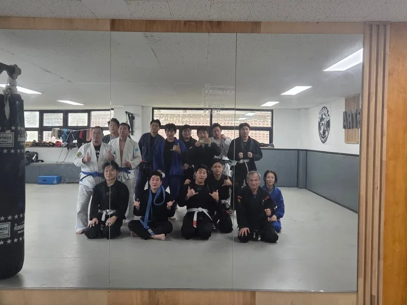 Paraestra Hagye Jiu-Jitsu MMA