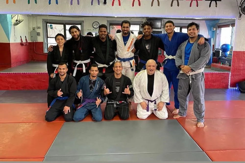 Team Prospect — eine Taekwondo-geführte Schule in der South Bronx, deren BJJ unter einem Schwarzgurt 3. Grades läuft